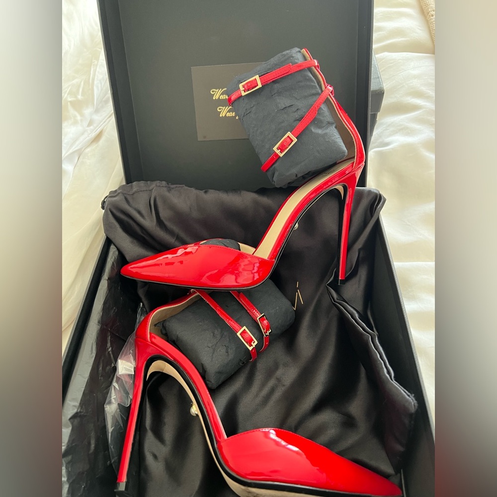 Authentic Alevi Patent Leather Stiletto BNIB condition.